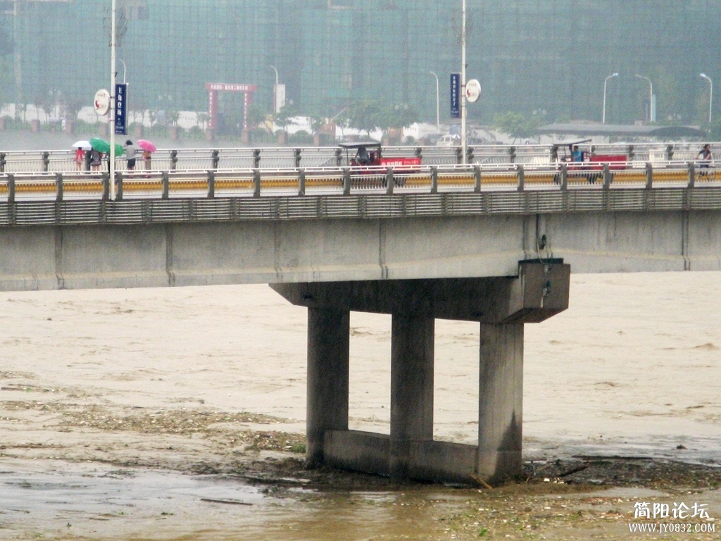 除旧迎新-简阳沱江一桥_街头巷尾_简阳论坛