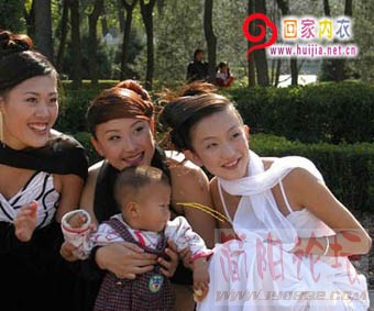 0AwK_d37fc30fb9ebd2476521cc41d4a00854.jpg