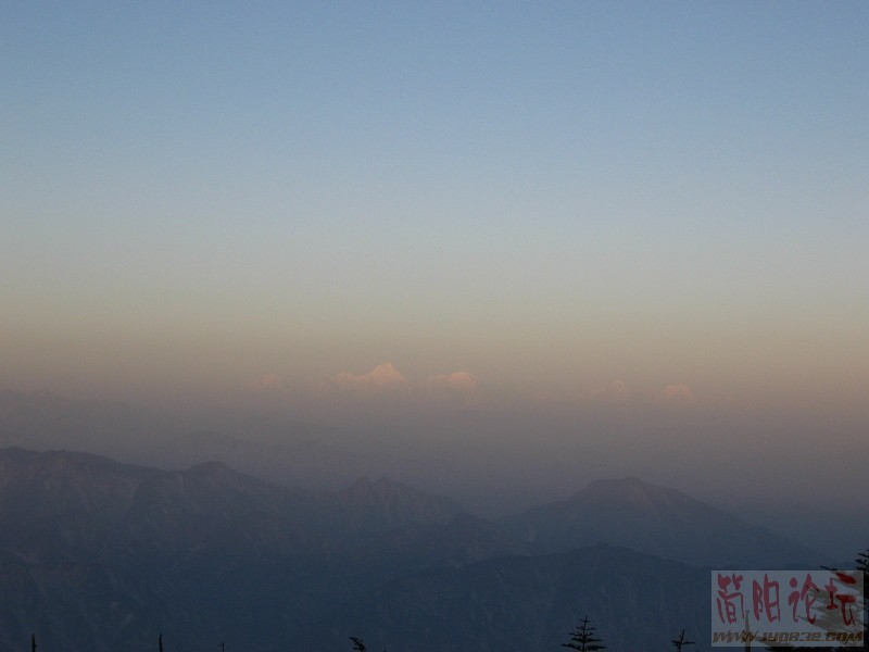 远眺贡嘎山.jpg