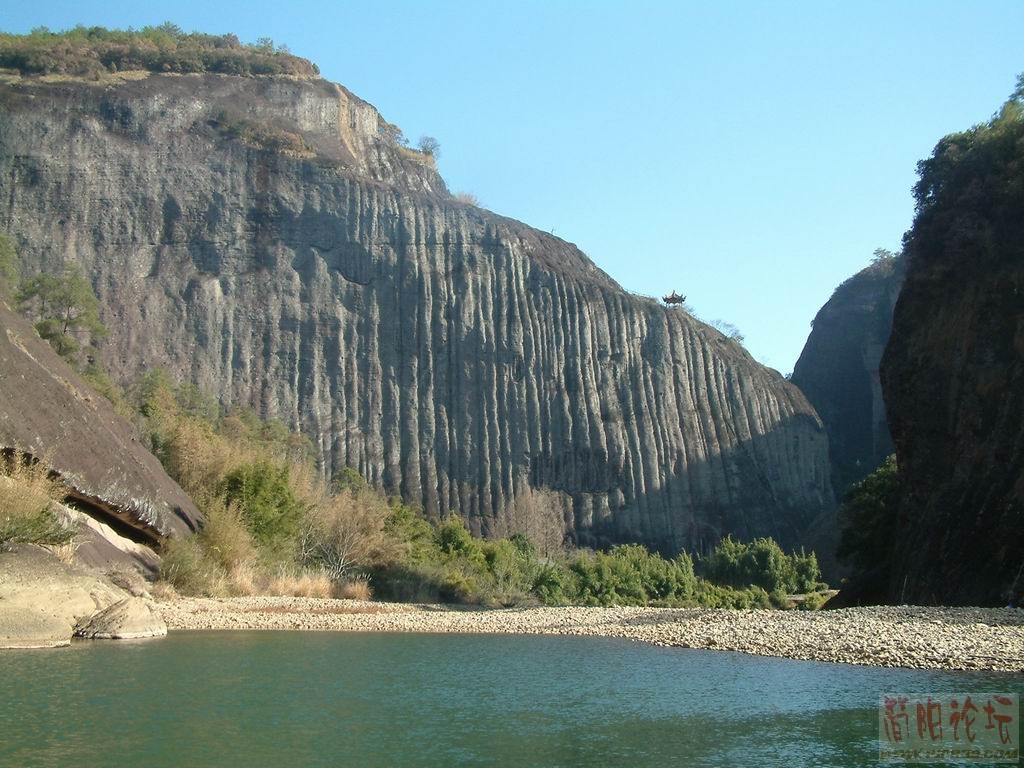 20040101_203242_1.jpg