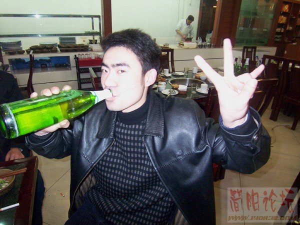 10一路悠游吹瓶子.jpg