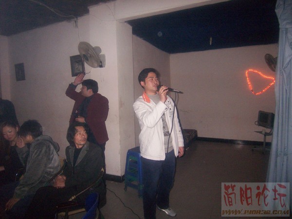 117好吃嘴唱歌.jpg
