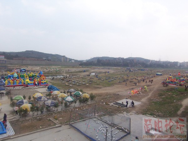 100_1981.jpg