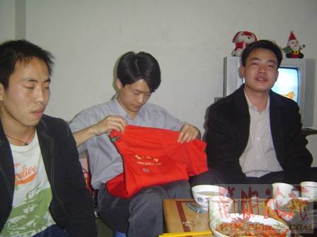 我就不试，好好收起来吧！