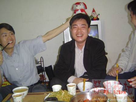 希望下次聚会的人多一些！