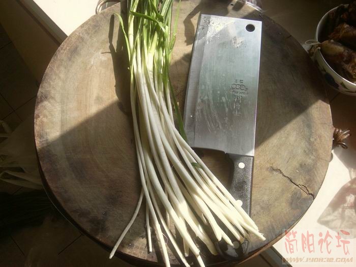 洗干净的韭菜.jpg