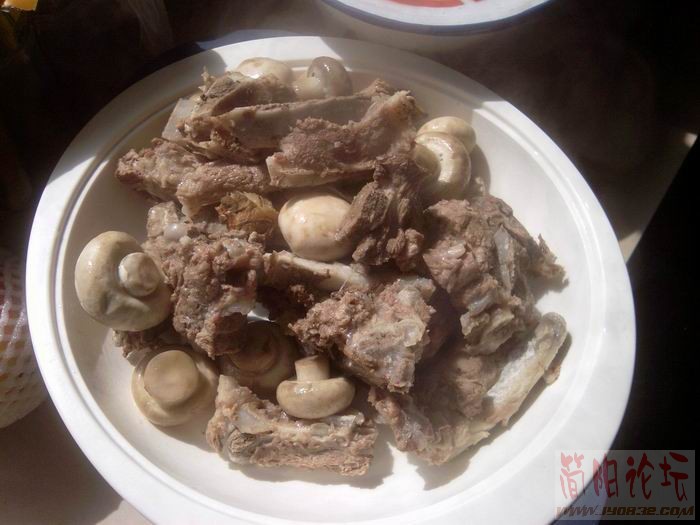 高压锅压一下后的排骨.jpg
