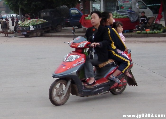 DSCF1070.jpg