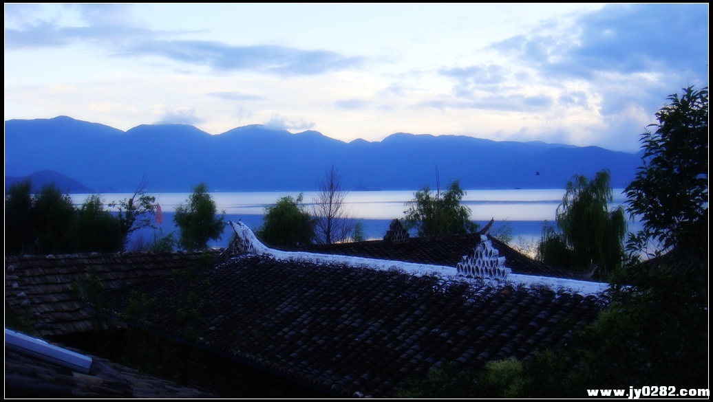 泸沽湖晚霞01.jpg