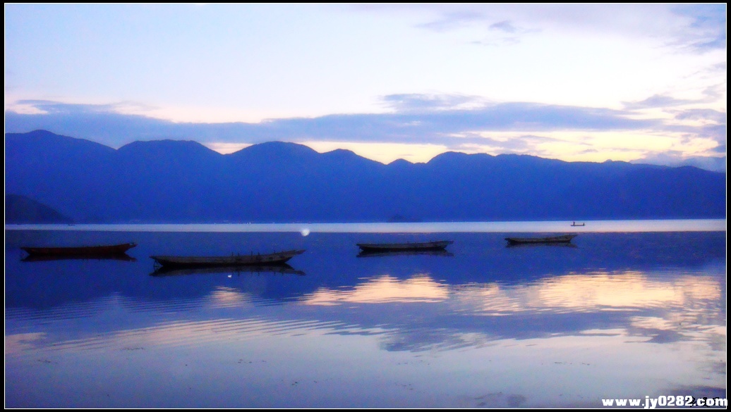 泸沽湖晚霞03.jpg