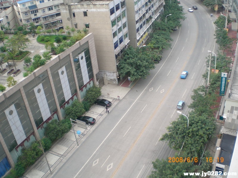 CIMG8221_缩小大小.JPG