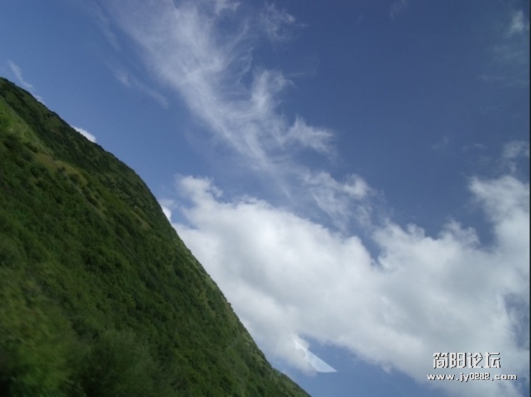 垭口山腰.jpg