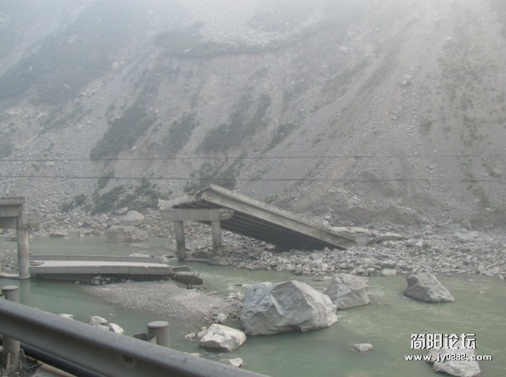 汶川遗址2.jpg