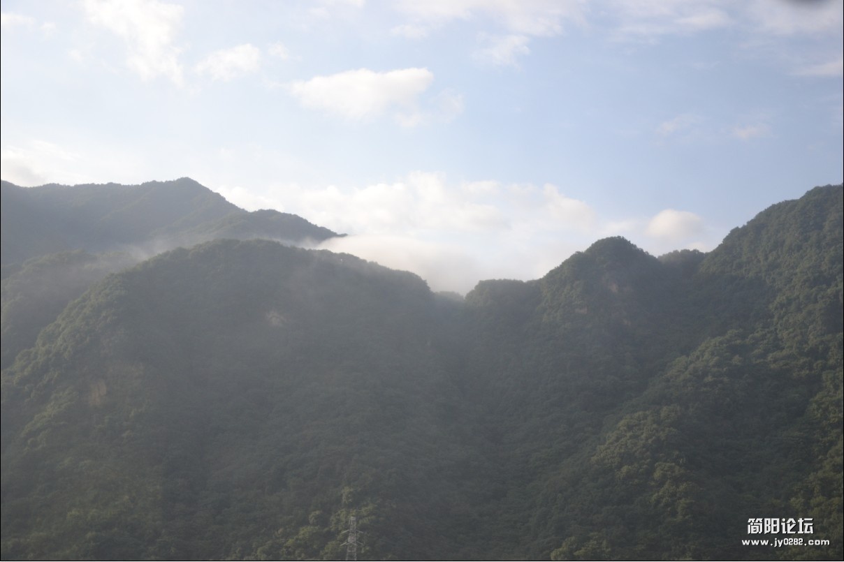 秦岭的山.jpg