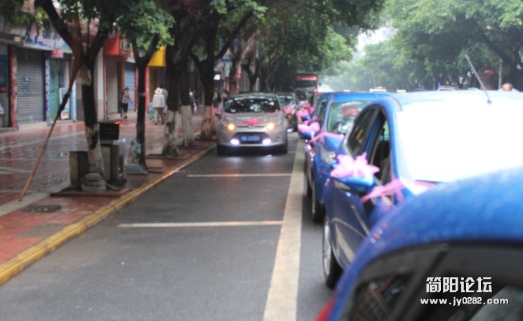 花扎完上路.jpg