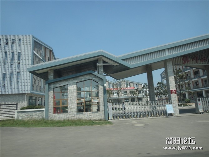 psuCAQY0DIU.jpg