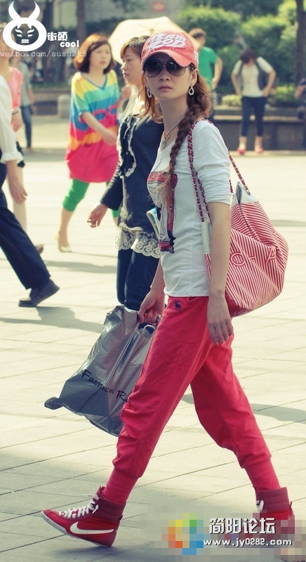 1105052201bd73065ab7b3b131_副本.jpg