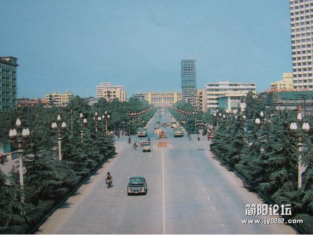 人民南路红照壁.jpg