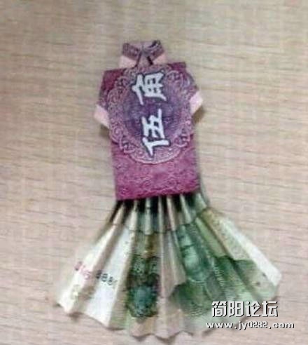 女款时尚夏装震撼上市，只需要一快五！.jpg