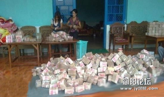 据称这是煤老板的家！.jpg