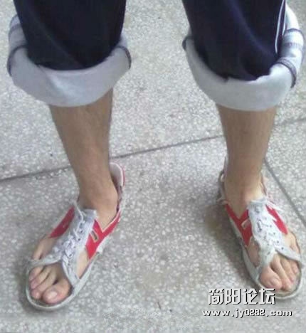 2012年夏天新款最潮回力凉鞋。。。.jpg