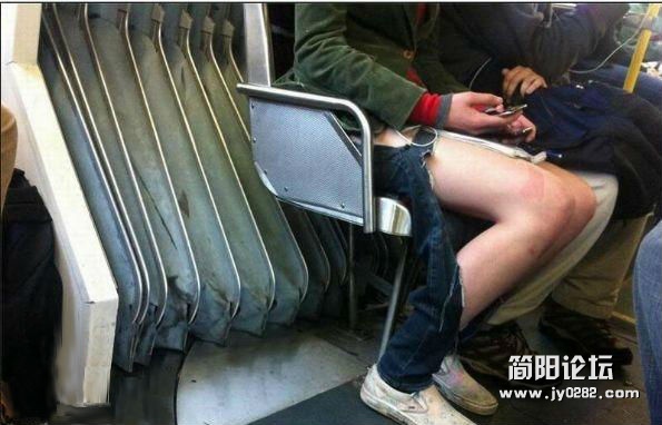 史上最拉风的牛仔裤.jpg
