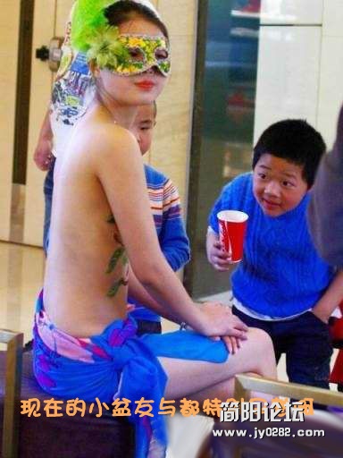 MM穿成这样叫我情何以堪 (53).jpg