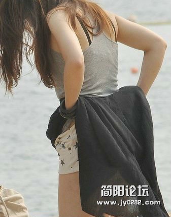 MM穿成这样叫我情何以堪 (76).jpg