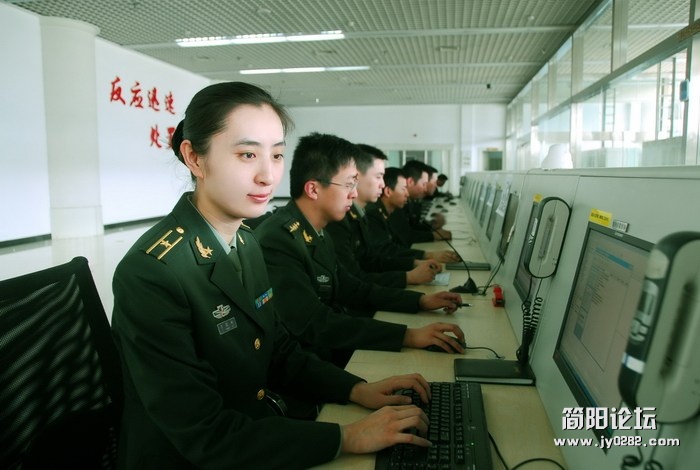 因为只有她有键盘.jpg