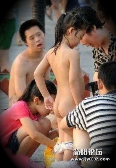 春心萌动的年龄，看呆了.jpg