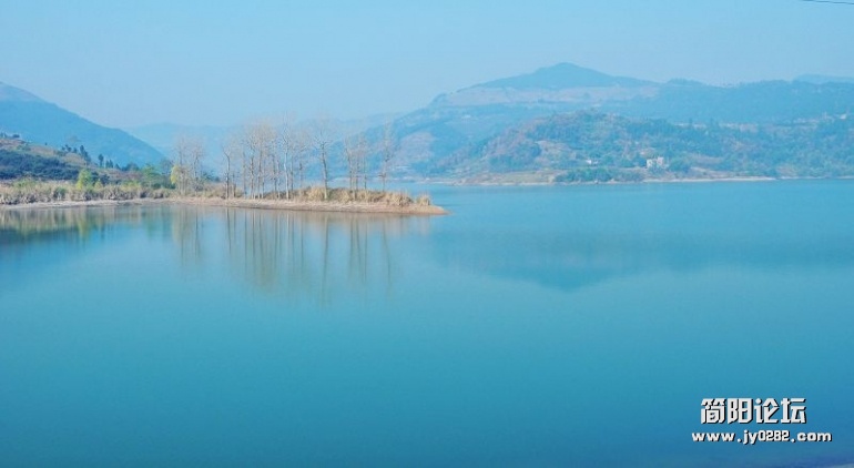 《简阳张家岩水库》（组照）作者：陈云均 (1).jpg