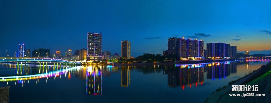 滨江夜景-陶继勇.jpg