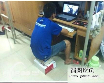 没凳子了肿么办13405925899448734.jpg