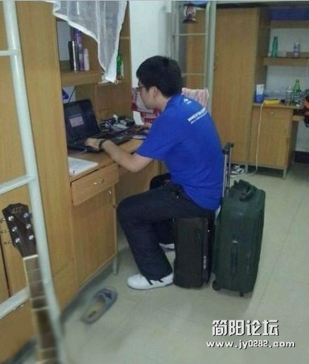 没凳子了肿么办.jpg
