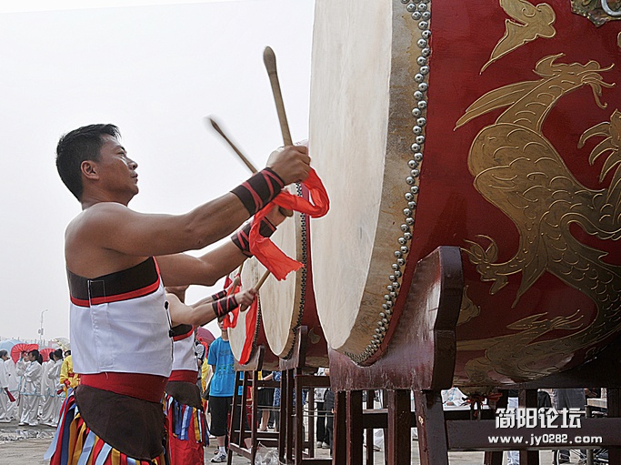 百人鼓舞(1).jpg