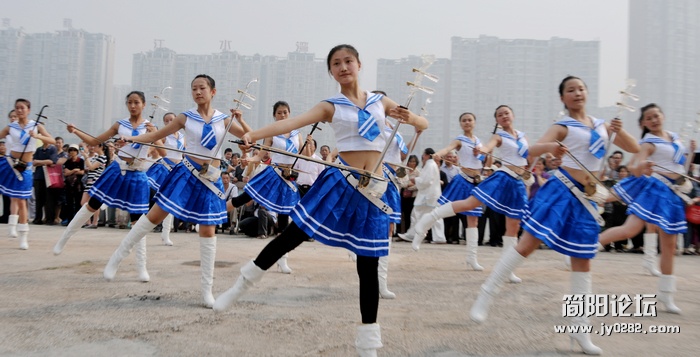 百人二胡(1).jpg