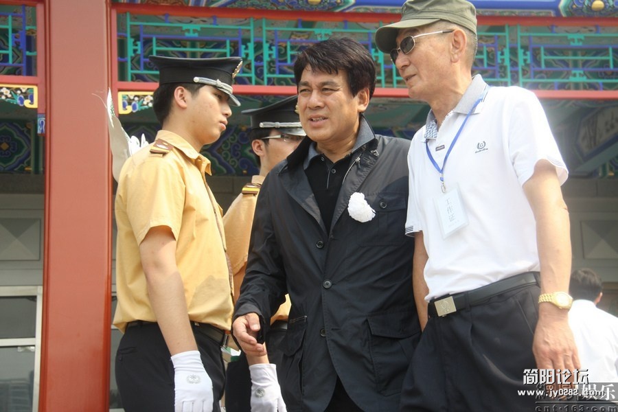 85IG61SH00AJ0003.jpg