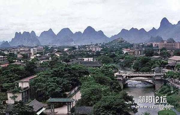 1983年真实的幸福中国c2012199092547758708.jpg