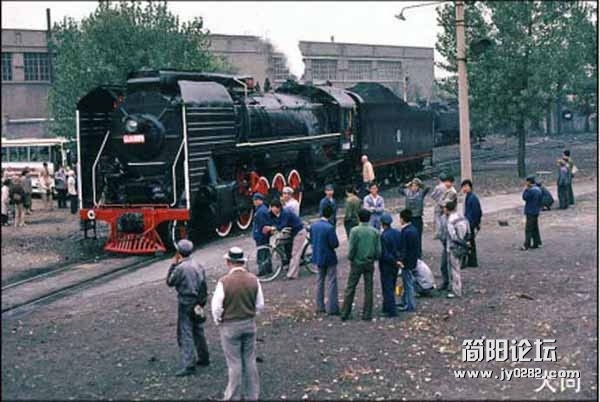 1983年真实的幸福中国c20121990925571459707.jpg