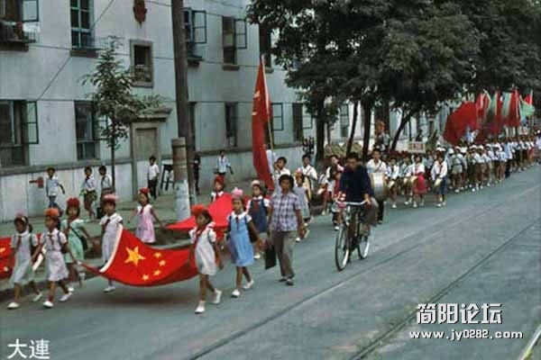 1983年真实的幸福中国c20121990926031813162.jpg