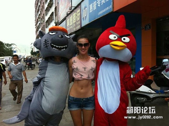 俄罗斯美女在中国的生活17_120418150843_11.jpg