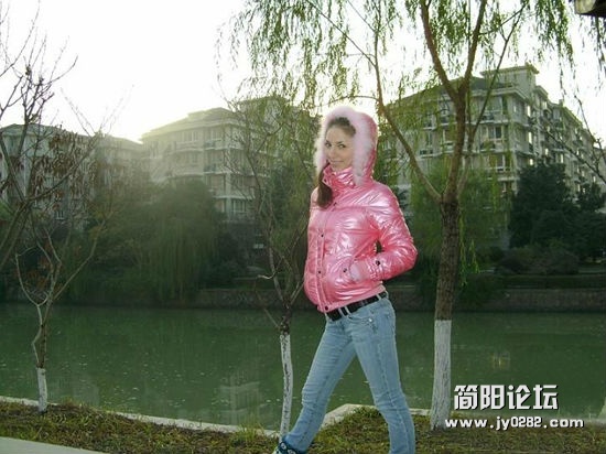 俄罗斯美女在中国的生活17_120418151826_10.jpg