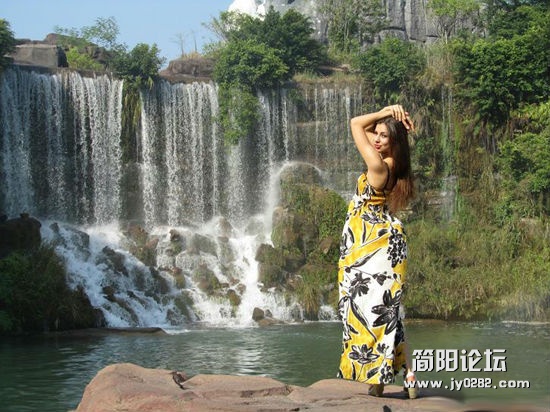 俄罗斯美女在中国的生活17_120418152347_15.jpg