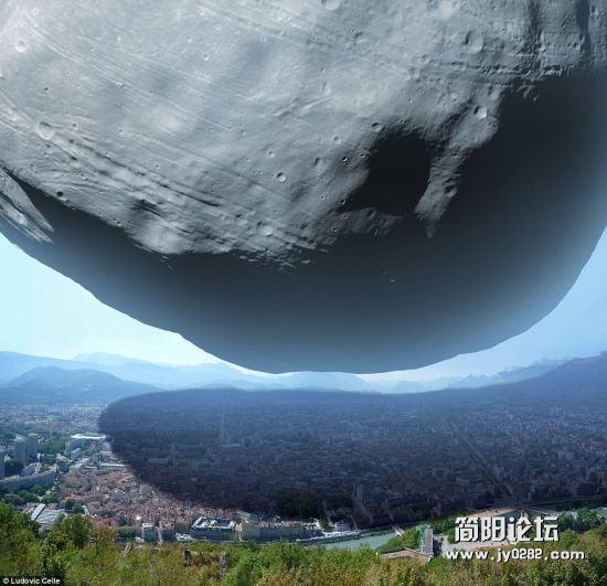 假想照展示火卫一驾临城市上空时恐怖场景.jpg