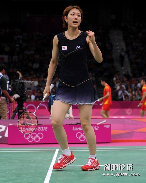 潮田玲子 (1).jpg