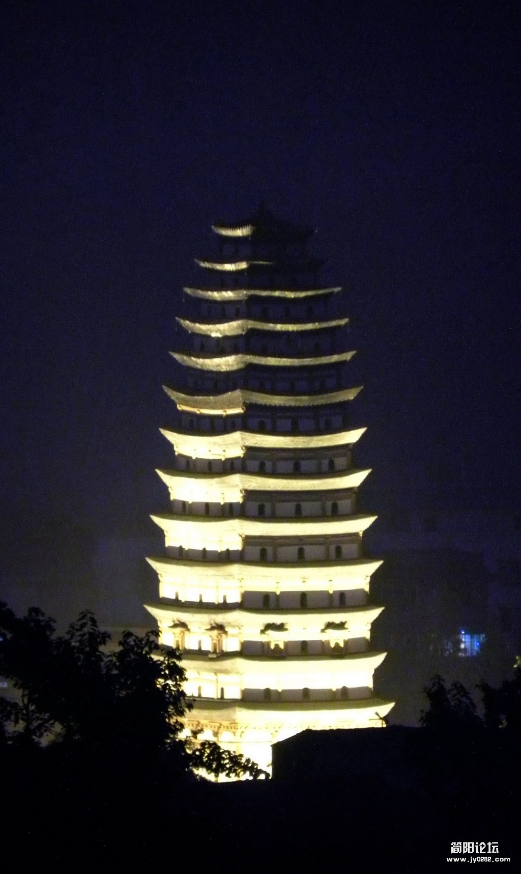 白塔3.jpg