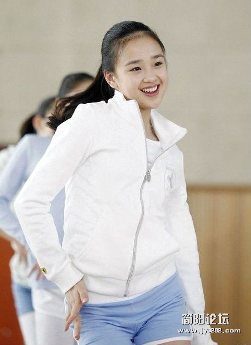金妍儿私房照 越来越像董洁了36_120Q3150353.jpg