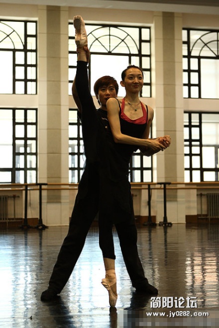 舞蹈真不是一般人能坚持的b20122281655551502cb59baf7b4 (26).jpg