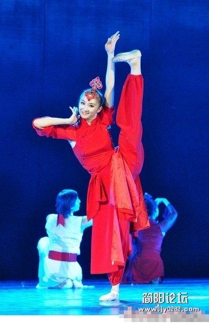 舞蹈真不是一般人能坚持的b20122281655551502cb59baf7b4 (27).jpg