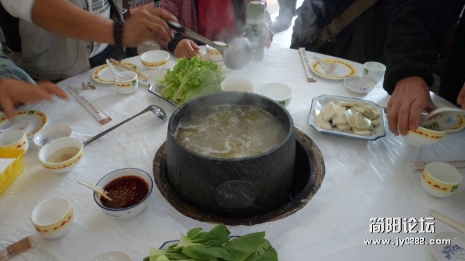 石锅鸡